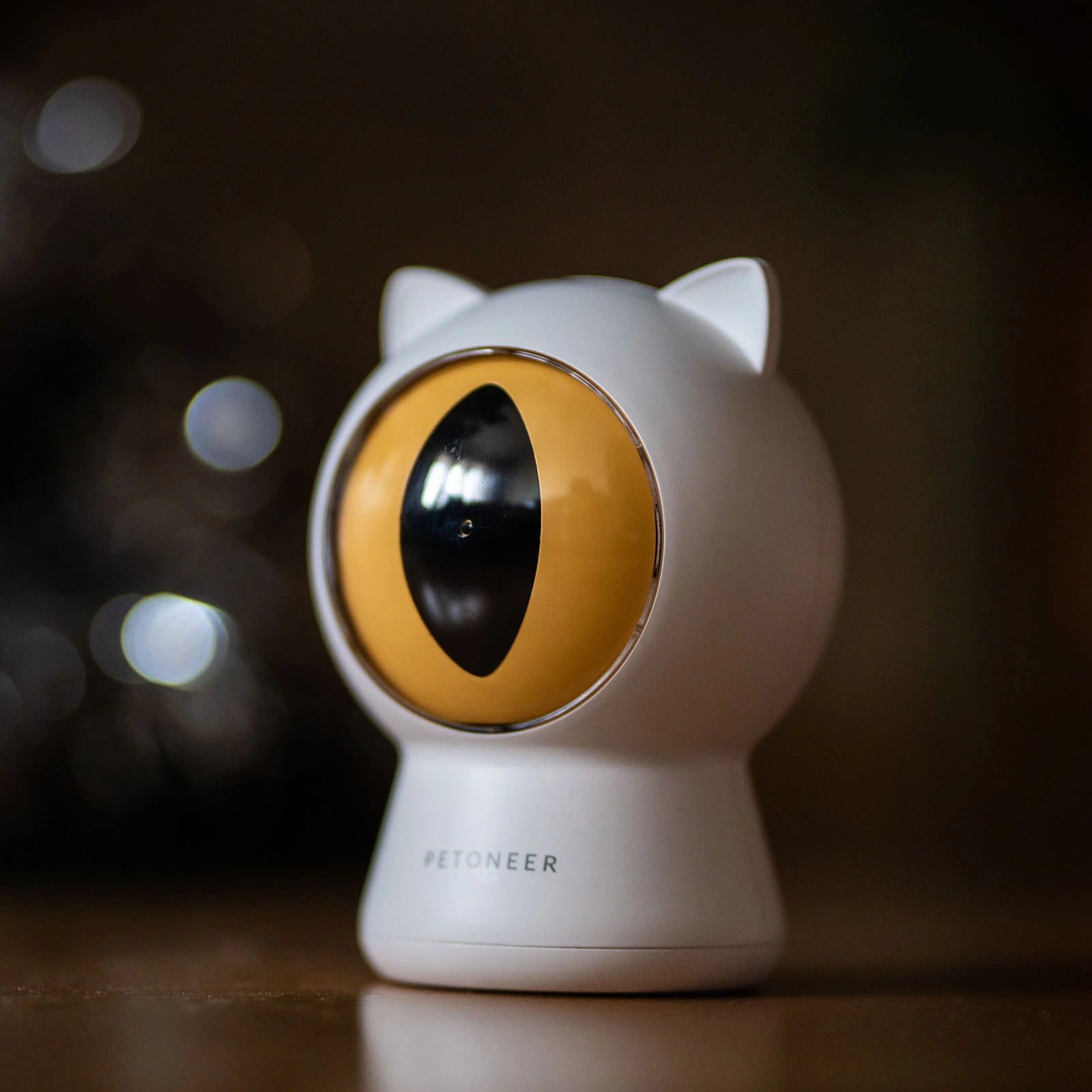 Đồ Chơi Laser Thông Minh Cho Mèo Petoneer TY011 Smart Dot - Xmart
